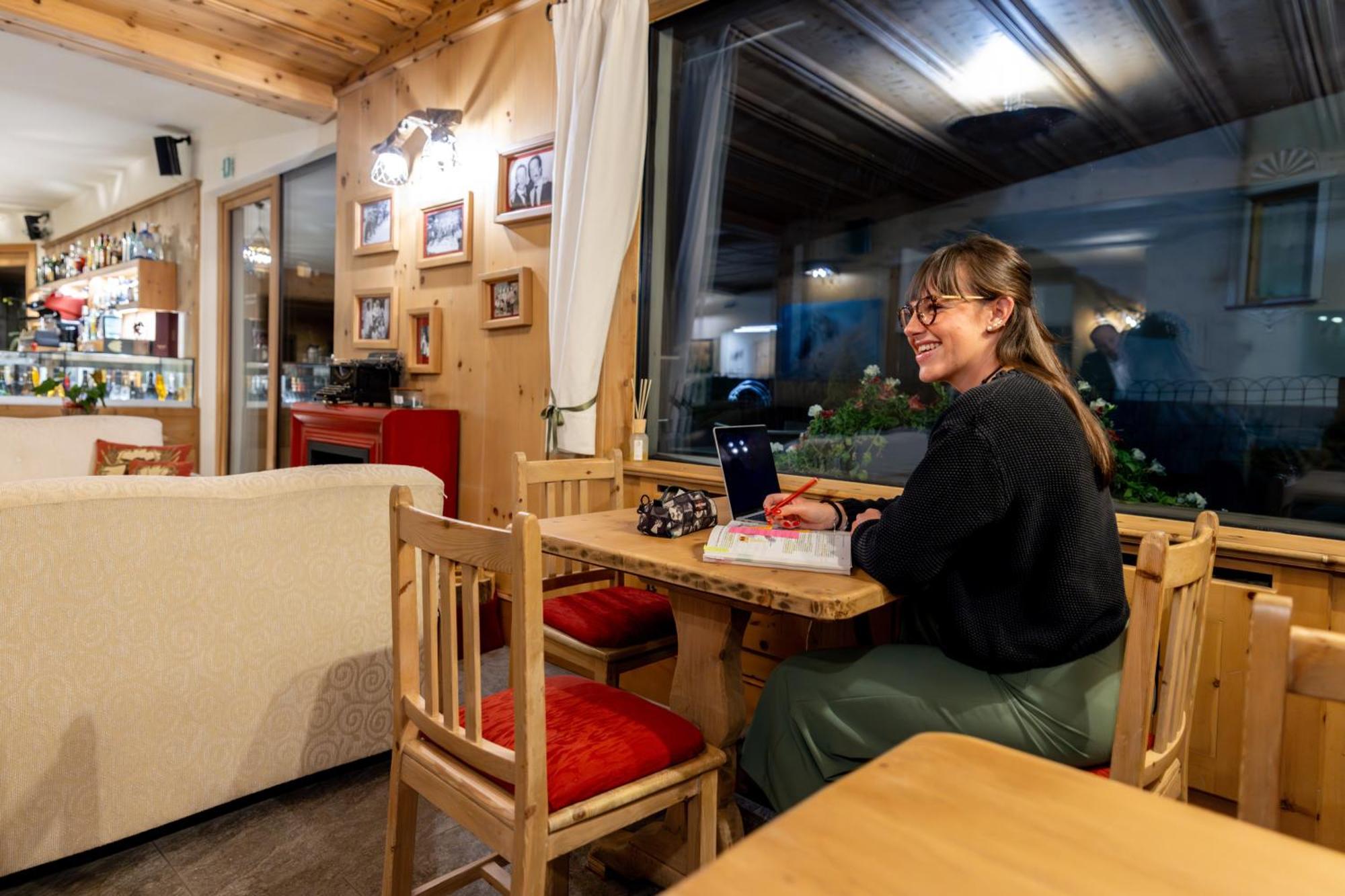 Camana Veglia Hotel Livigno Exterior photo